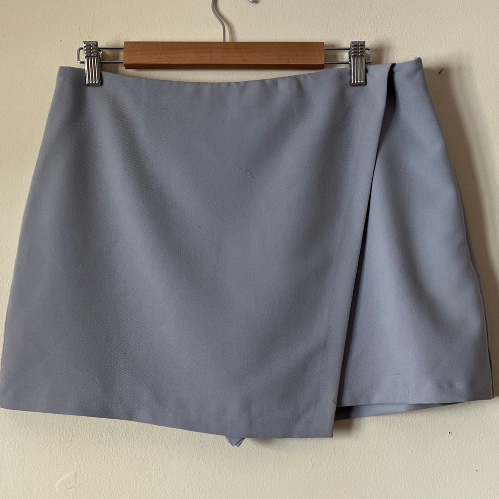 Abercrombie & Fitch Light Gray Skirt - Picture 2 of 8